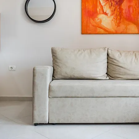 Apartment Ivory Rose *